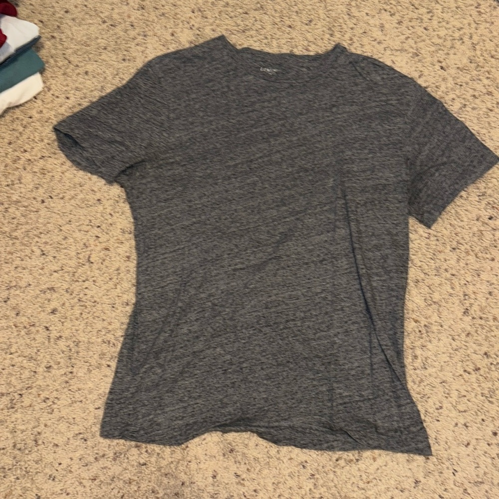 Grey large men’s jcrew short sleeve shirt